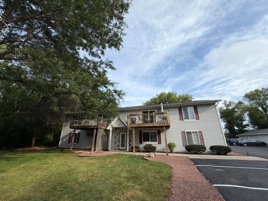 103 EVANS CT, SHEBOYGAN FALLS, WI 53085 - Image 3e5c2aa36893f8a21ea5a844e26736c4/3369459598
