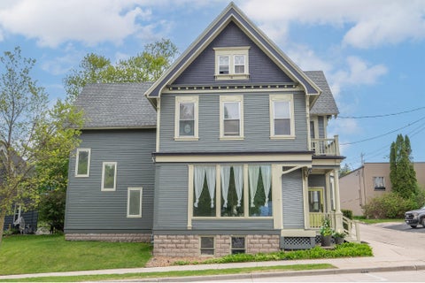 Photo of 531 W Grand Ave, Port Washington, WI 53074 (MLS # 1973595)