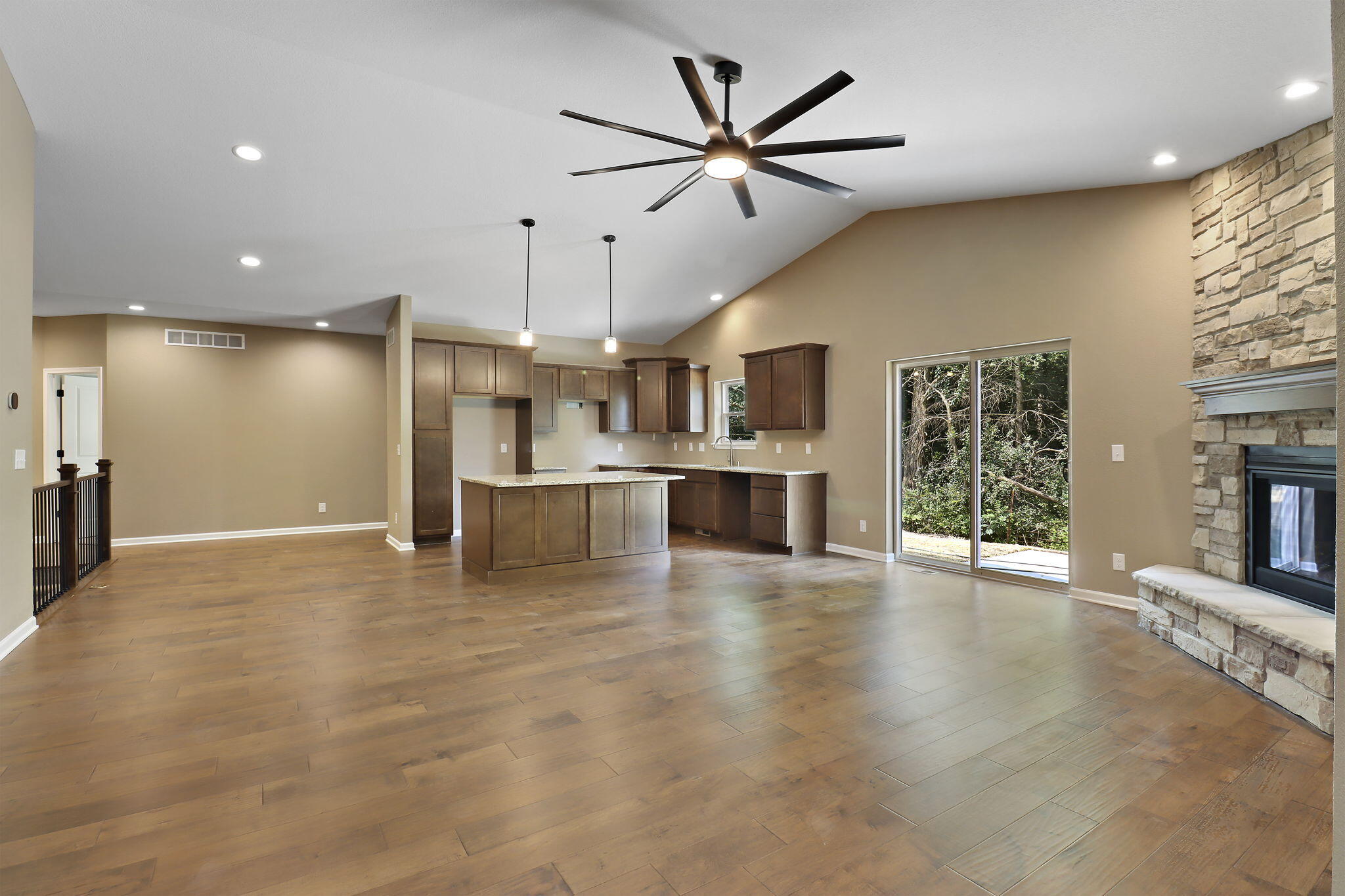 Mount Pleasant, Wisconsin 53406, United States, 3 Bedrooms Bedrooms, ,2 BathroomsBathrooms,Residential,Pending,183335