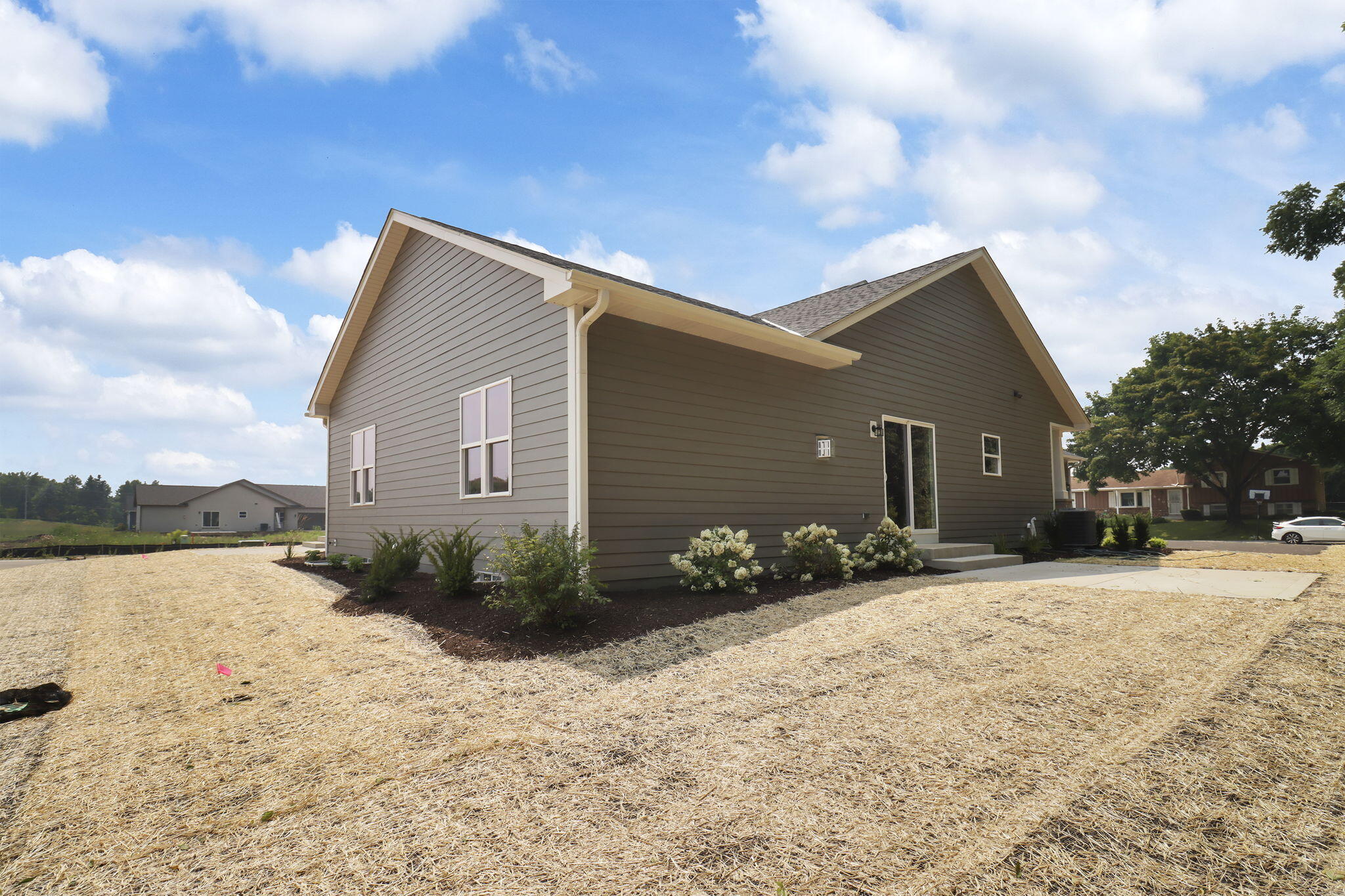 Mount Pleasant, Wisconsin 53406, United States, 3 Bedrooms Bedrooms, ,2 BathroomsBathrooms,Residential,Pending,183335