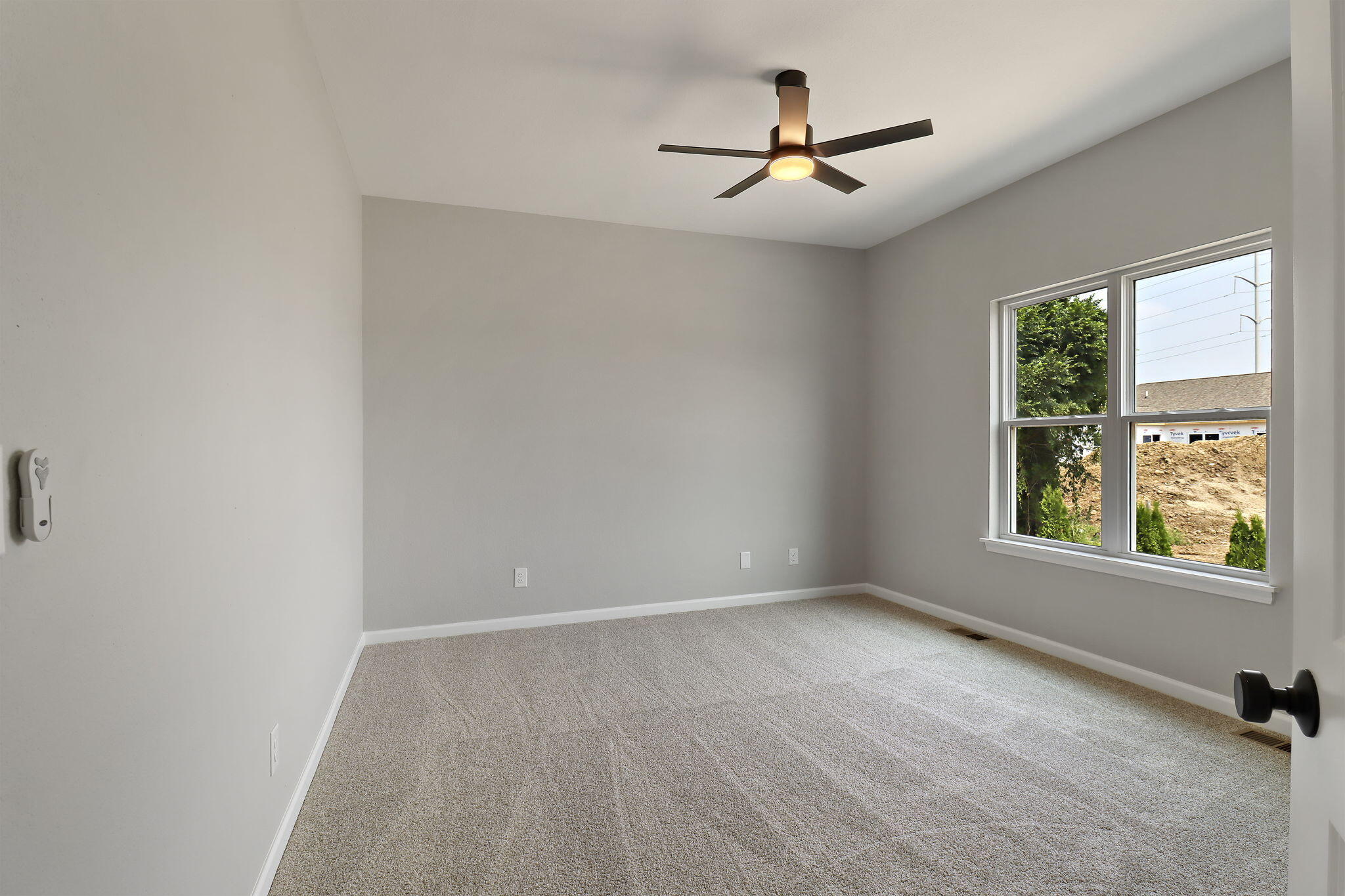 Mount Pleasant, Wisconsin 53406, United States, 3 Bedrooms Bedrooms, ,2 BathroomsBathrooms,Residential,Pending,183335