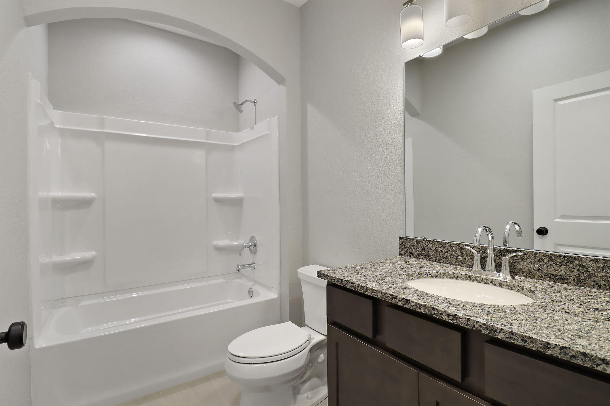 Mount Pleasant, Wisconsin 53406, United States, 3 Bedrooms Bedrooms, ,2 BathroomsBathrooms,Residential,Pending,183335