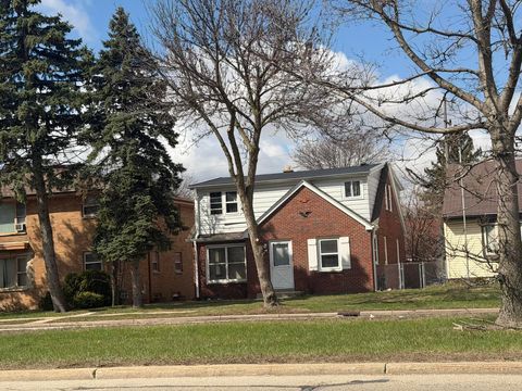 Photo of 5831 N 76th St, Milwaukee, WI 53218 (MLS # 1957980)