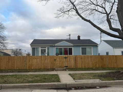 Photo of 5359 W leon Ter, Milwaukee, WI 53216 (MLS # 1957824)