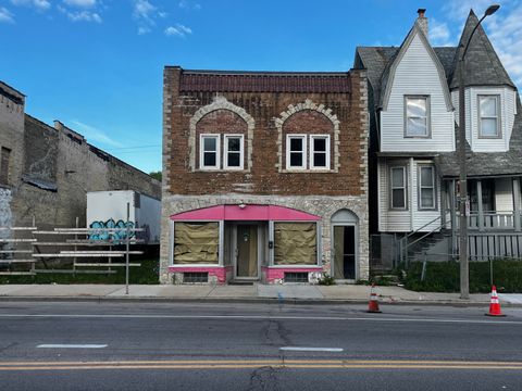 Photo of 2925 N Holton St, Milwaukee, WI 53212 (MLS # 1961203)