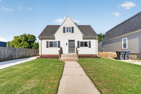 Photo of 3614 Sheridan Rd, Mount Pleasant, WI 53403 (MLS # 1970943)