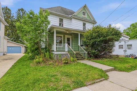 Photo of 503 E South St, Beaver Dam, WI 53916 (MLS # 1962763)