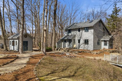 Photo of 9561 Maple Tree Rd, Kewaskum, WI 53040 (MLS # 1956741)