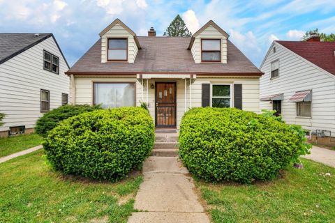 Photo of 4455 N Teutonia Ave, Milwaukee, WI 53209 (MLS # 1963671)