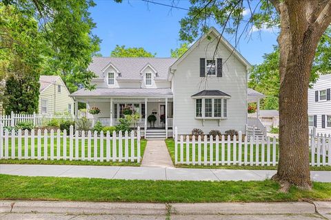 Photo of N37W6046 Wurthmann St, Cedarburg, WI 53012 (MLS # 1967618)