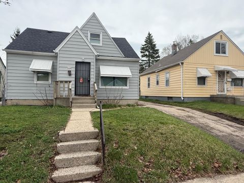 Photo of 5136 N 42nd St, Milwaukee, WI 53209 (MLS # 1959318)