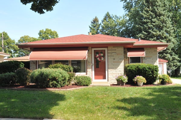 5646 S 30TH ST, MILWAUKEE, WI 53221 - Image 3febaa9e065903b4313bca2c2e766f3b/2585964336