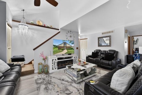 Photo of 6316 S 20th St, Milwaukee, WI 53221 (MLS # 1965897)