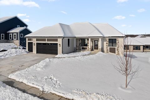 Photo of N56W20744 Carnoustie Way, Menomonee Falls, WI 53052 (MLS # 1944743)