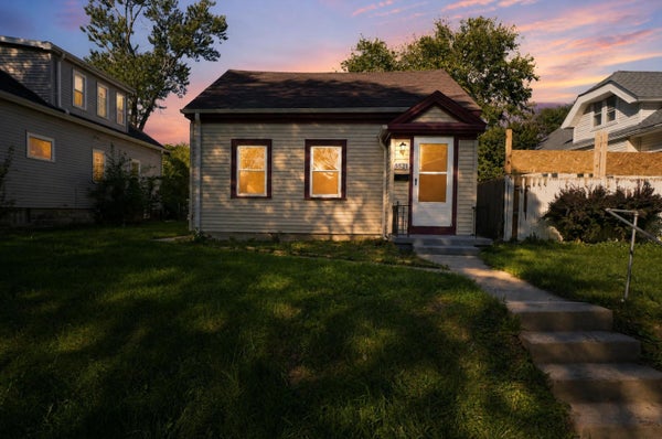 5521 N 33RD ST, MILWAUKEE, WI 53209 - Image 40d778d5b5a0f8ba91a33554bc7a4990/2894080077