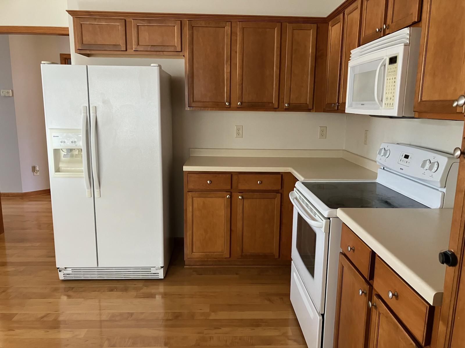 Port Washington, Wisconsin 53074, United States, 2 Bedrooms Bedrooms, ,2 BathroomsBathrooms,Residential,Pending,7162