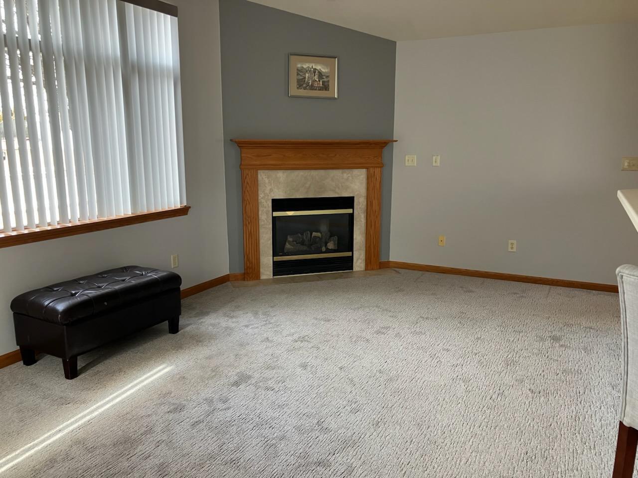 Port Washington, Wisconsin 53074, United States, 2 Bedrooms Bedrooms, ,2 BathroomsBathrooms,Residential,Pending,7162