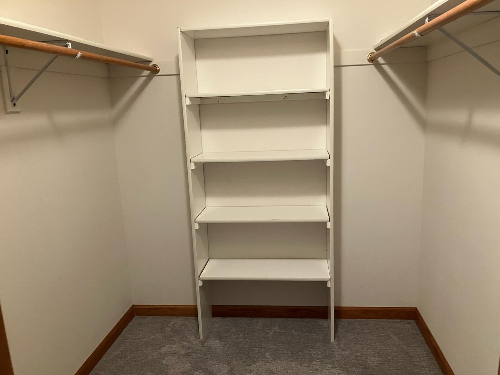 Port Washington, Wisconsin 53074, United States, 2 Bedrooms Bedrooms, ,2 BathroomsBathrooms,Residential,Pending,7162