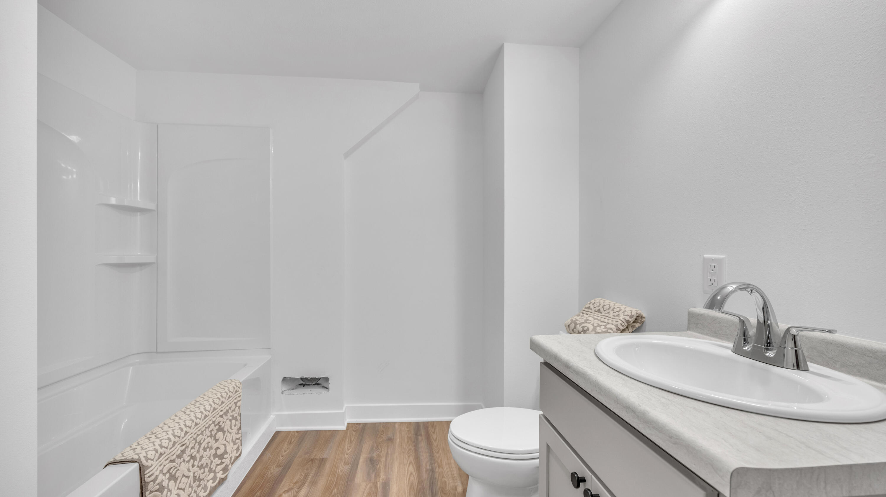 Sheboygan, Wisconsin 53083, United States, 4 Bedrooms Bedrooms, ,2 BathroomsBathrooms,Residential,Active,236794