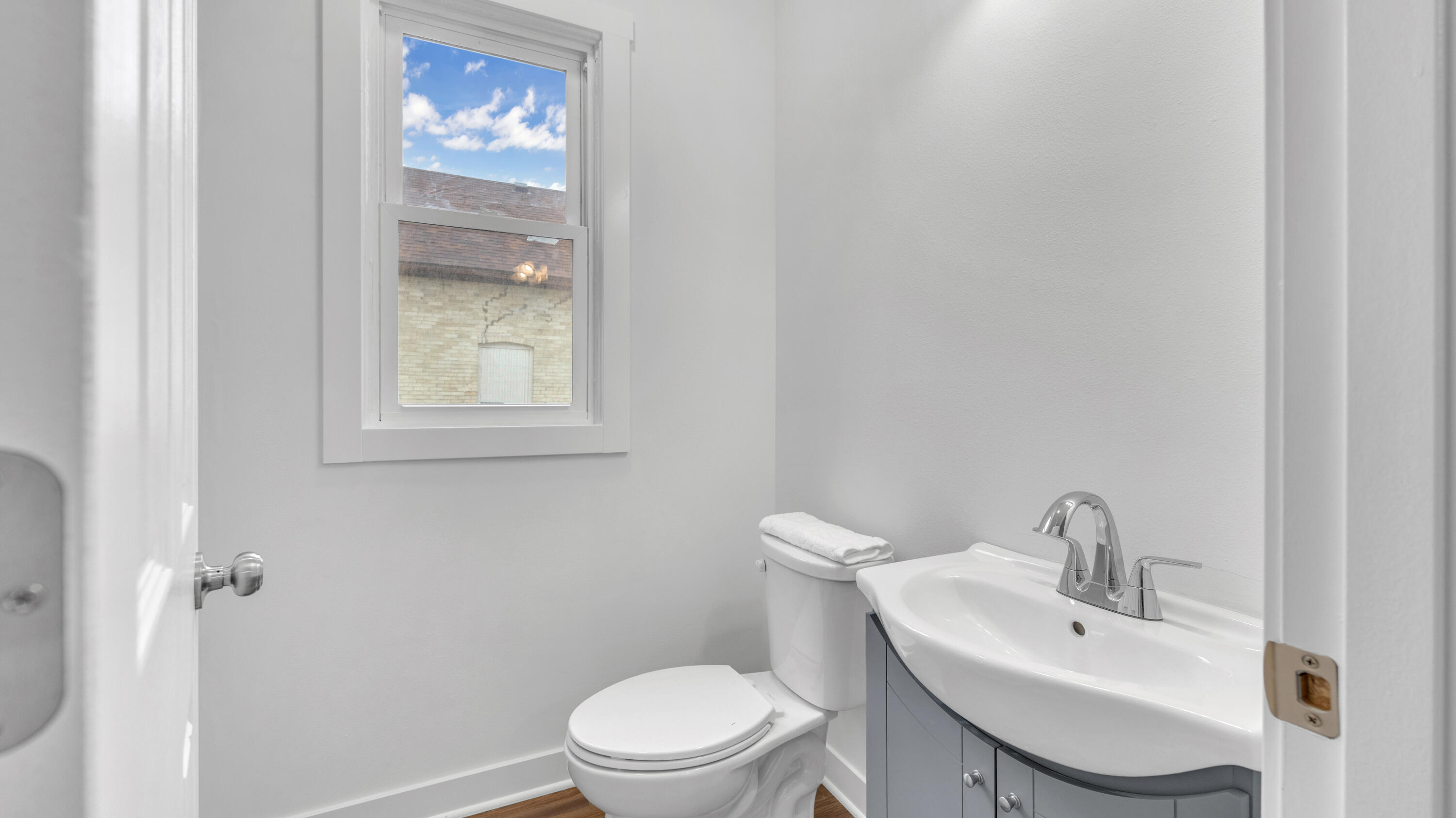 Sheboygan, Wisconsin 53083, United States, 4 Bedrooms Bedrooms, ,2 BathroomsBathrooms,Residential,Active,236794