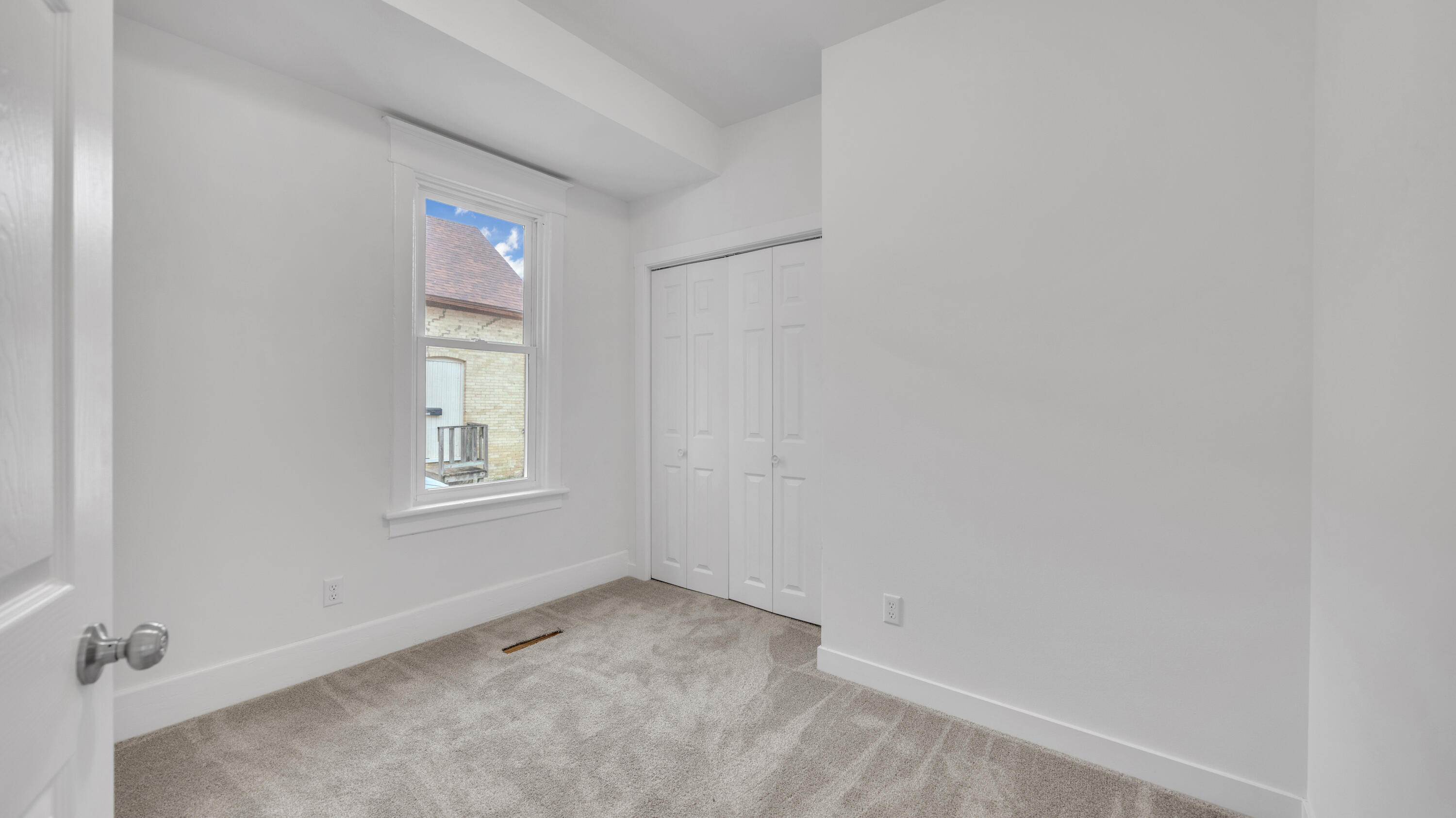 Sheboygan, Wisconsin 53083, United States, 4 Bedrooms Bedrooms, ,2 BathroomsBathrooms,Residential,Active,236794