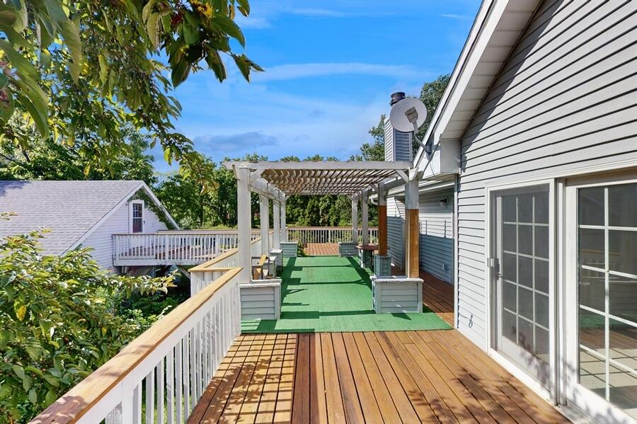 Sharon, Wisconsin 53585, United States, 3 Bedrooms Bedrooms, ,3 BathroomsBathrooms,Residential,Pending,168168