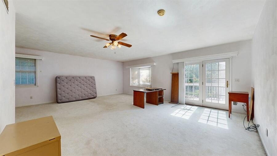 Sharon, Wisconsin 53585, United States, 3 Bedrooms Bedrooms, ,3 BathroomsBathrooms,Residential,Pending,168168