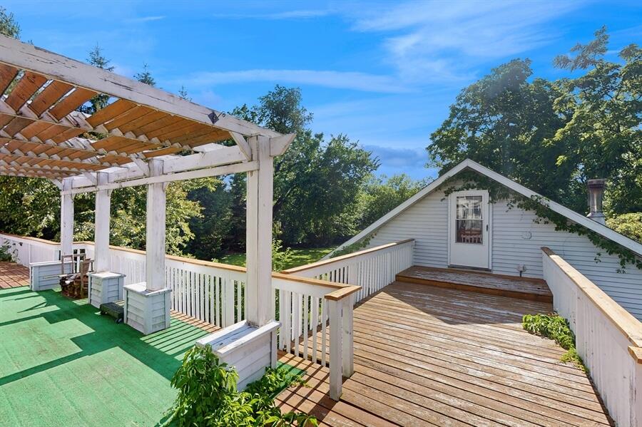 Sharon, Wisconsin 53585, United States, 3 Bedrooms Bedrooms, ,3 BathroomsBathrooms,Residential,Pending,168168