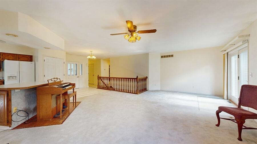 Sharon, Wisconsin 53585, United States, 3 Bedrooms Bedrooms, ,3 BathroomsBathrooms,Residential,Pending,168168