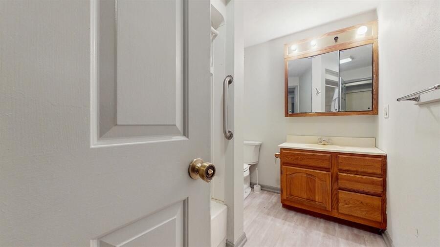 Sharon, Wisconsin 53585, United States, 3 Bedrooms Bedrooms, ,3 BathroomsBathrooms,Residential,Pending,168168