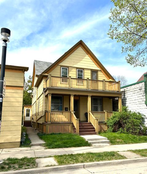 Photo of 918 E Center St, Milwaukee, WI 53212 (MLS # 1917776)