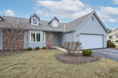 Photo of 1045 Lansdowne Ct, Brookfield, WI 53045 (MLS # 1953471)