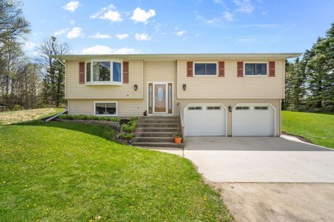 Photo of N1315 Cranberry Rd, Scott, WI 53001 (MLS # 1962629)