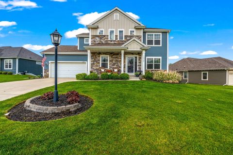 Photo of 15420 Elmbrook Way, Brookfield, WI 53005 (MLS # 1920496)
