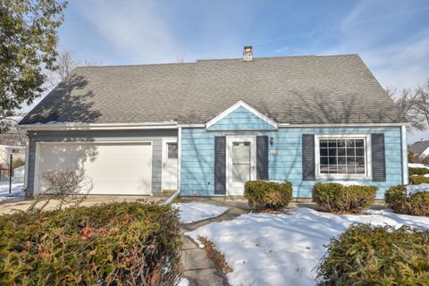 Photo of 10308 W Washington St, West Allis, WI 53214 (MLS # 1950273)