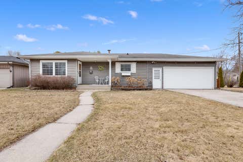 Photo of W65N455 Westlawn Ave, Cedarburg, WI 53012 (MLS # 1909273)