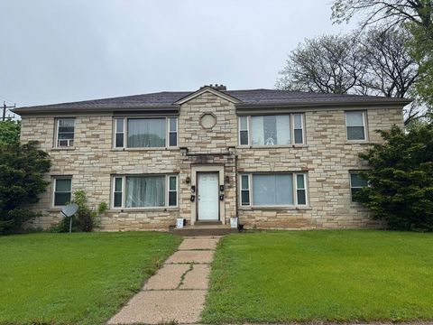Photo of 3838 W Capitol Dr, Milwaukee, WI 53216 (MLS # 1947884)