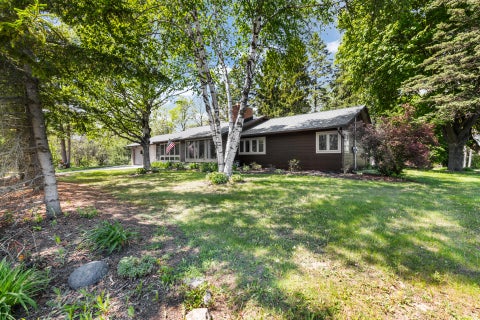 Photo of 7124 Pioneer Rd, Cedarburg, WI 53012 (MLS # 1963436)