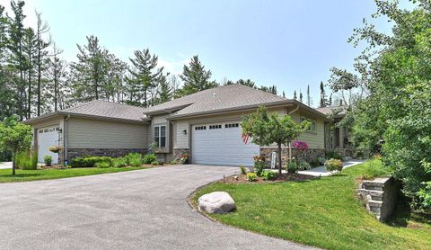 Photo of N57W17965 Tall Pines Cir, Menomonee Falls, WI 53051 (MLS # 1925816)