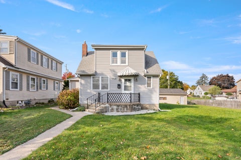 Photo of 3703 S 33rd St, Greenfield, WI 53221 (MLS # 1986367)