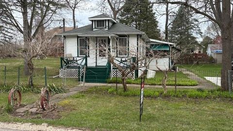 Photo of W862 Florence Rd, Bloomfield, WI 53128 (MLS # 1957465)