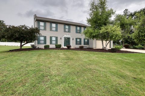 Photo of N75W13855 Appleton Ave, Menomonee Falls, WI 53051 (MLS # 1929004)