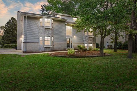 Photo of 1005 97th St, Pleasant Prairie, WI 53158 (MLS # 1945360)