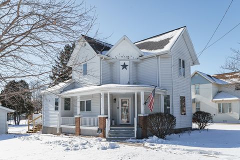 Photo of 1117 Main St, Lomira, WI 53048 (MLS # 1950105)