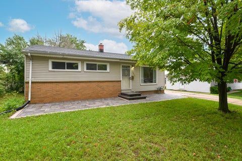 Photo of 10945 W Jeffrey Ln, Milwaukee, WI 53225 (MLS # 1979188)