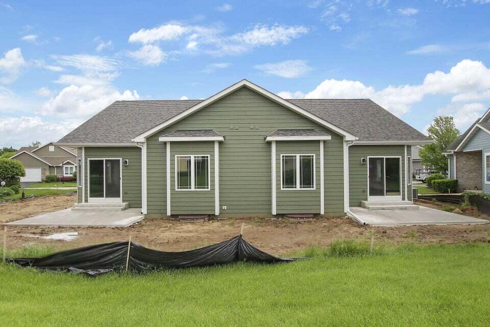 Twin Lakes, Wisconsin 53181, United States, 3 Bedrooms Bedrooms, ,3 BathroomsBathrooms,Residential,Active,233349