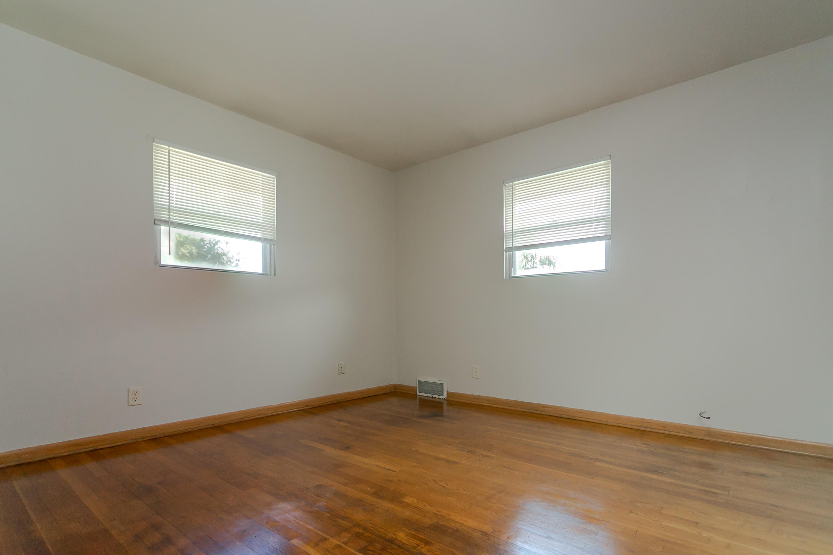 Milwaukee, Wisconsin 53220, United States, 3 Bedrooms Bedrooms, ,1 BathroomBathrooms,Residential,Active,102384