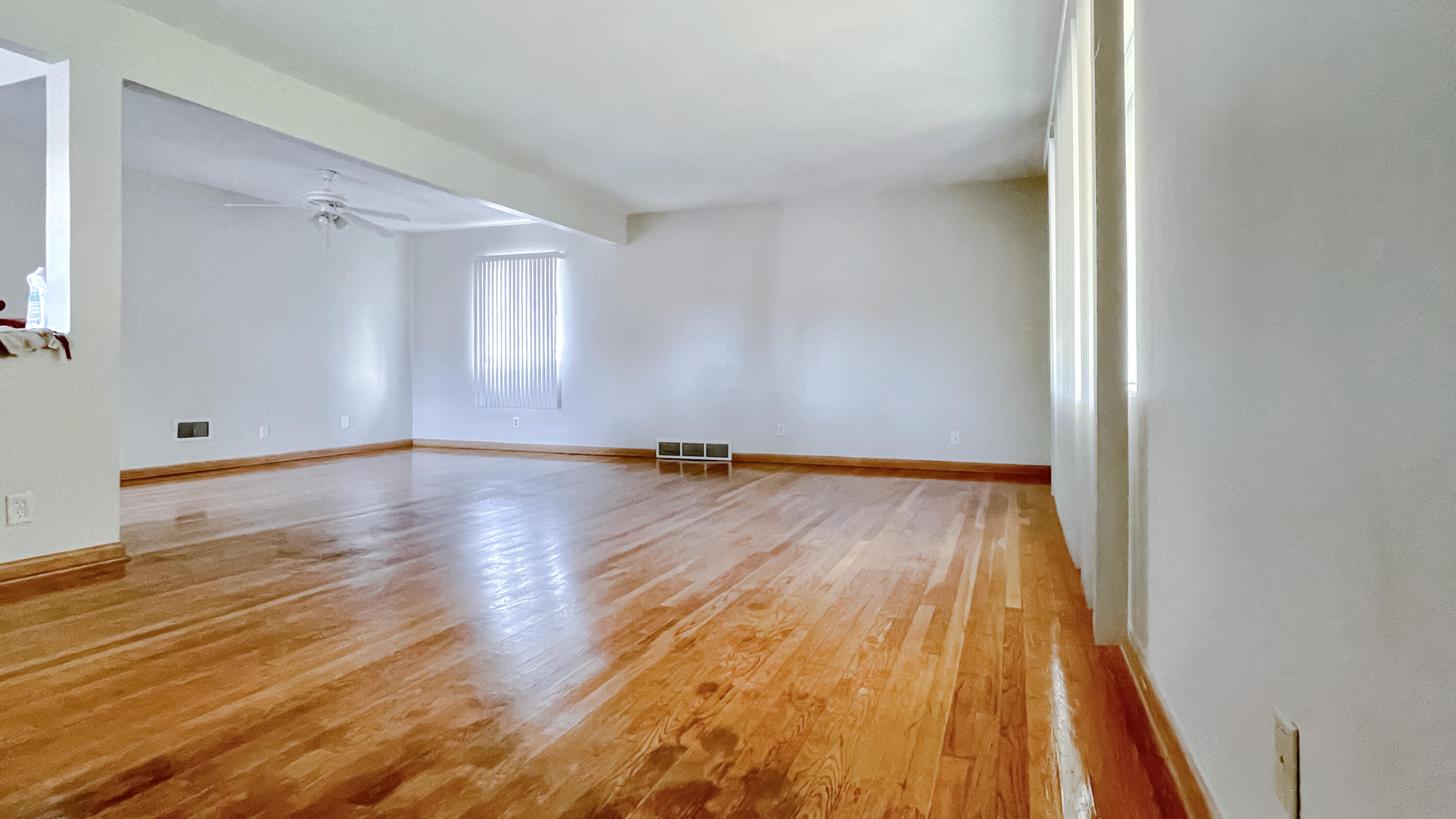 Milwaukee, Wisconsin 53220, United States, 3 Bedrooms Bedrooms, ,1 BathroomBathrooms,Residential,Active,102384