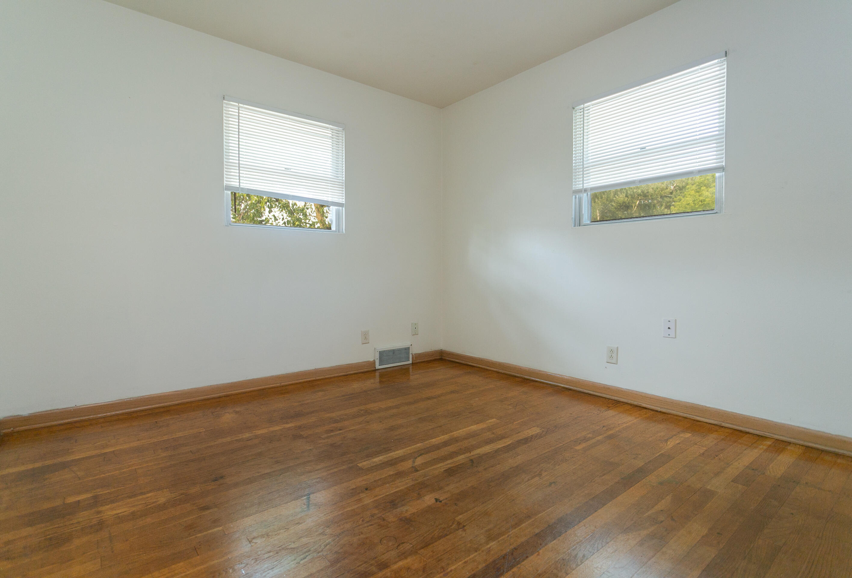 Milwaukee, Wisconsin 53220, United States, 3 Bedrooms Bedrooms, ,1 BathroomBathrooms,Residential,Active,102384