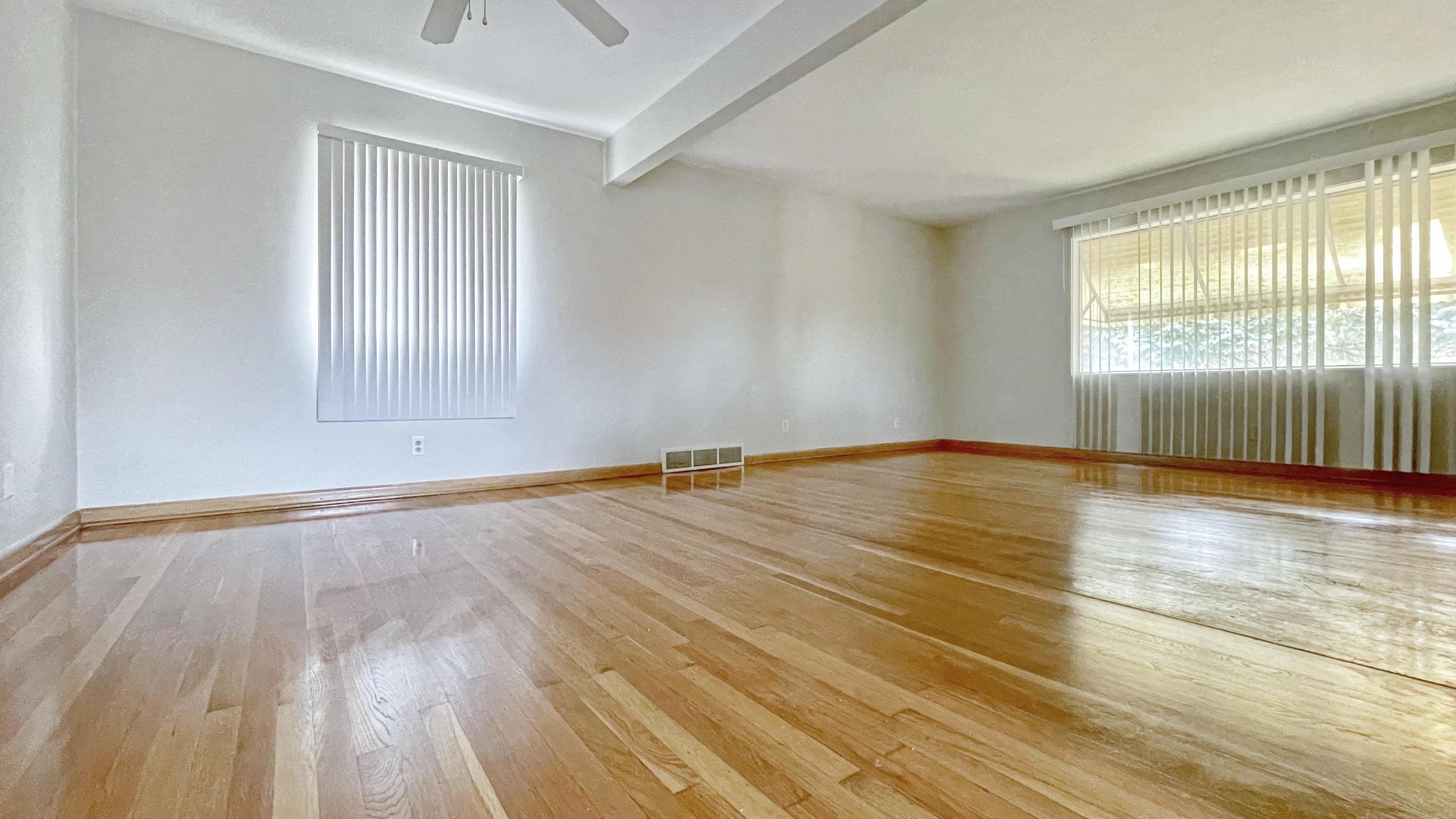 Milwaukee, Wisconsin 53220, United States, 3 Bedrooms Bedrooms, ,1 BathroomBathrooms,Residential,Active,102384